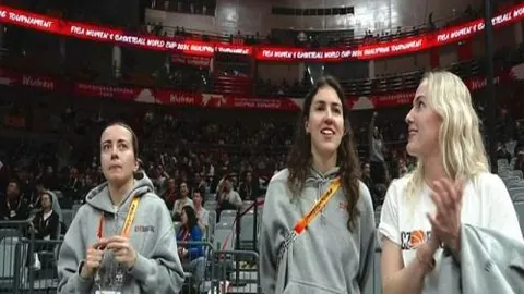 第五人格COA9：MRC双雄状态佳，二比零领先锁定胜利